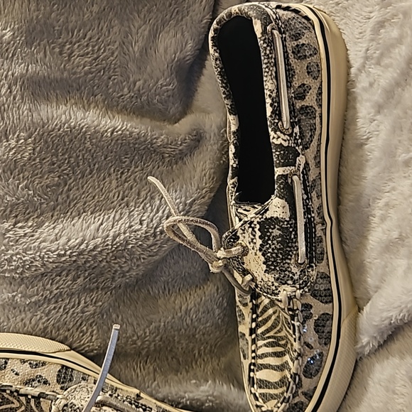 Sperry Sequin Sneaker Size 7M - Picture 10 of 12